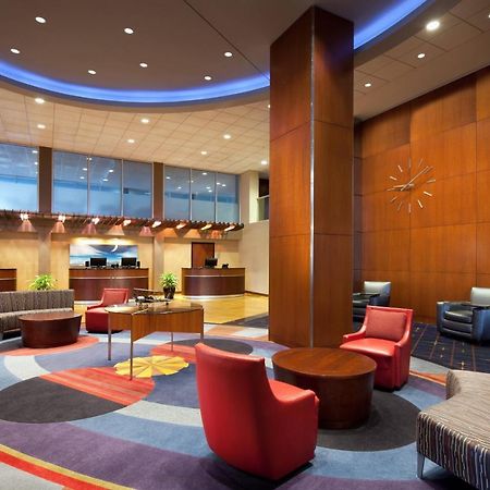 Sheraton Cleveland Airport Hotel Екстер'єр фото