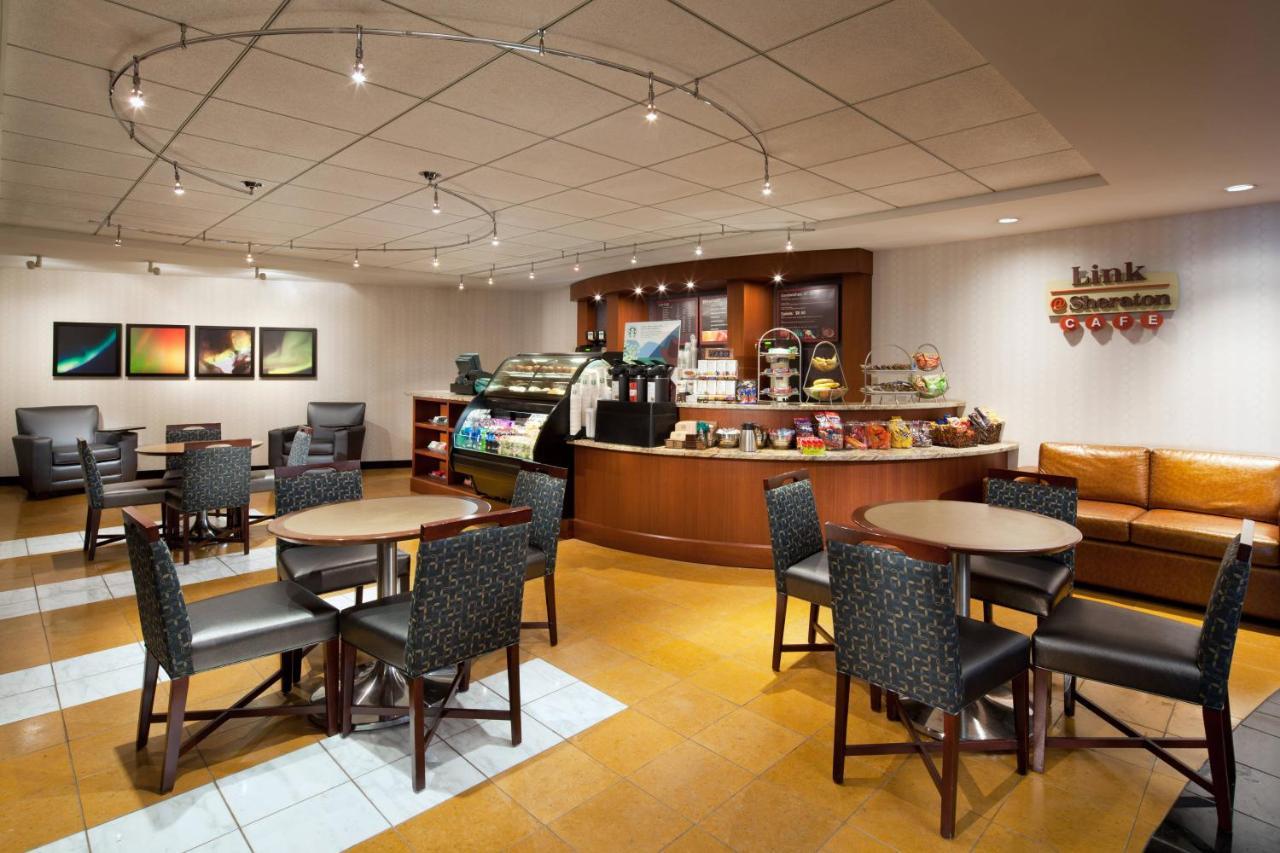 Sheraton Cleveland Airport Hotel Екстер'єр фото