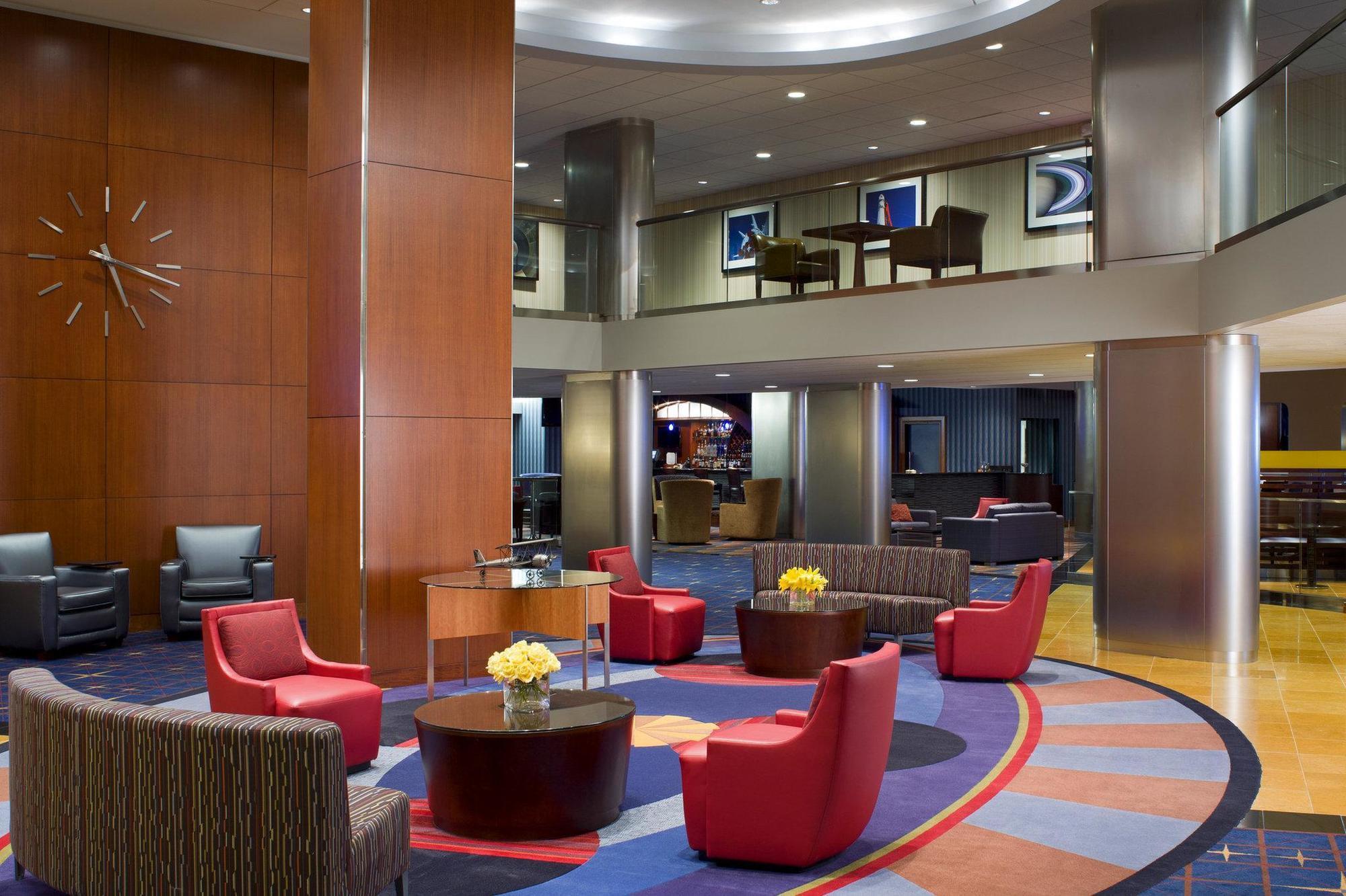 Sheraton Cleveland Airport Hotel Екстер'єр фото