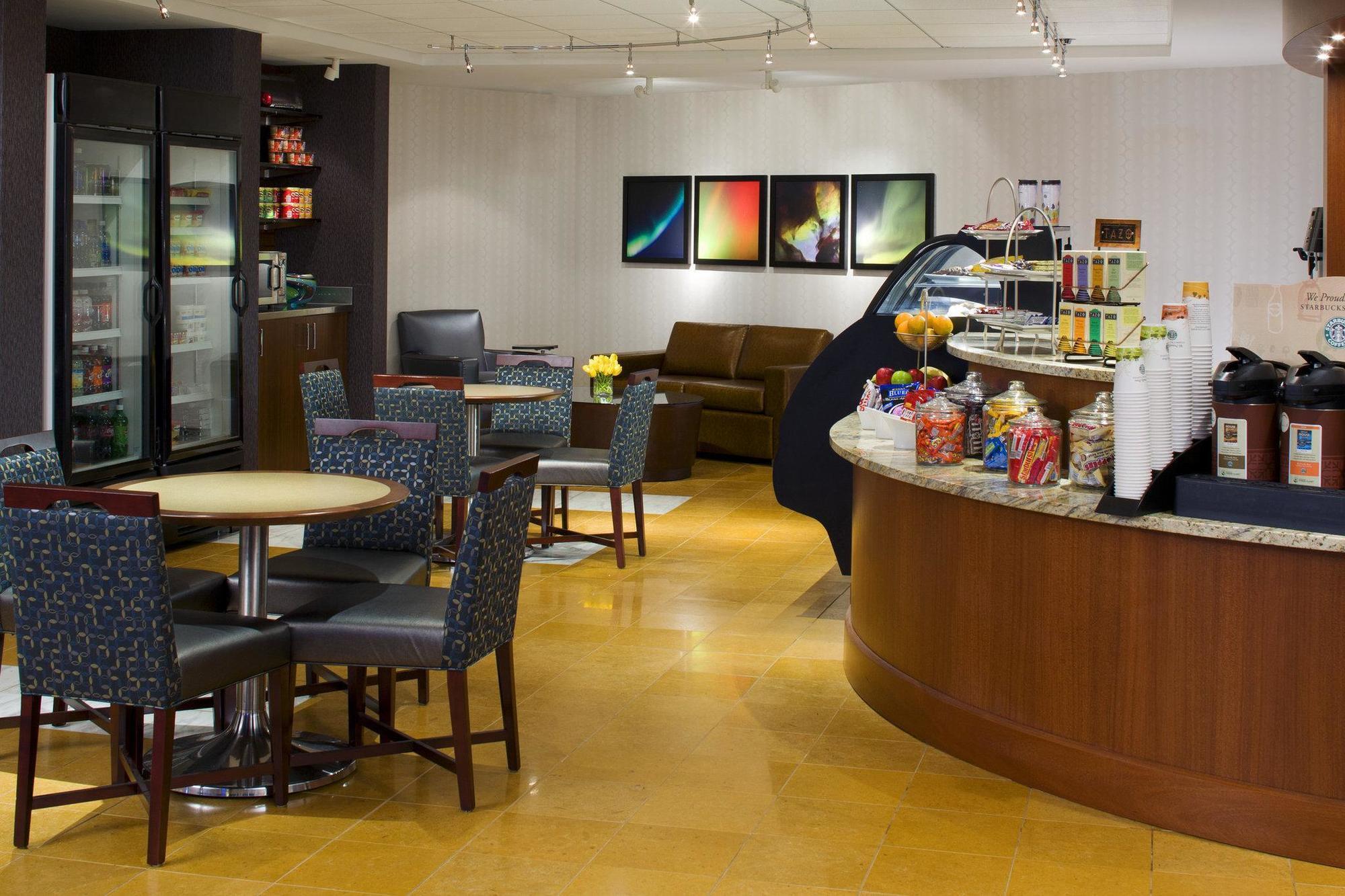 Sheraton Cleveland Airport Hotel Екстер'єр фото
