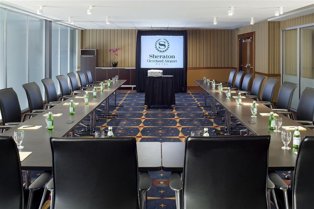Sheraton Cleveland Airport Hotel Зручності фото