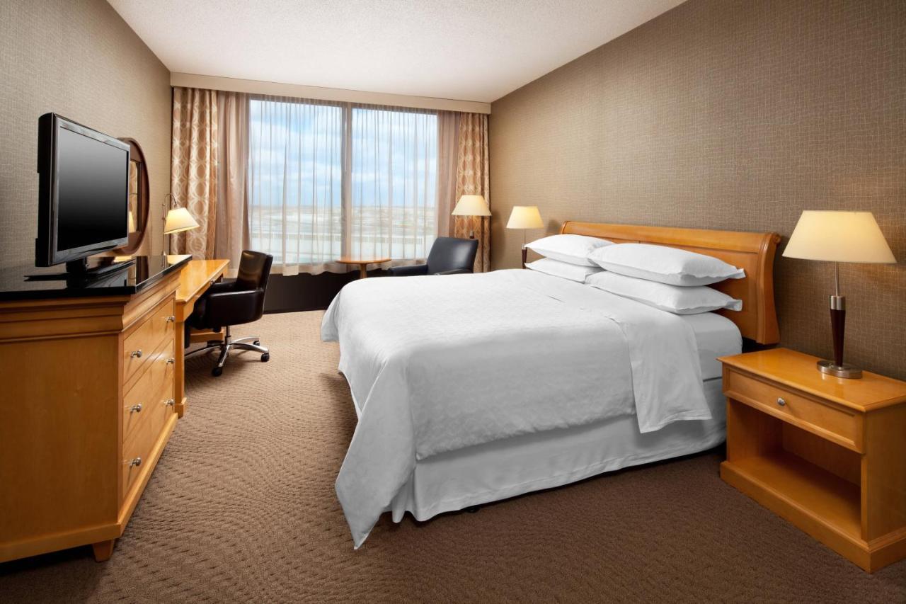 Sheraton Cleveland Airport Hotel Екстер'єр фото